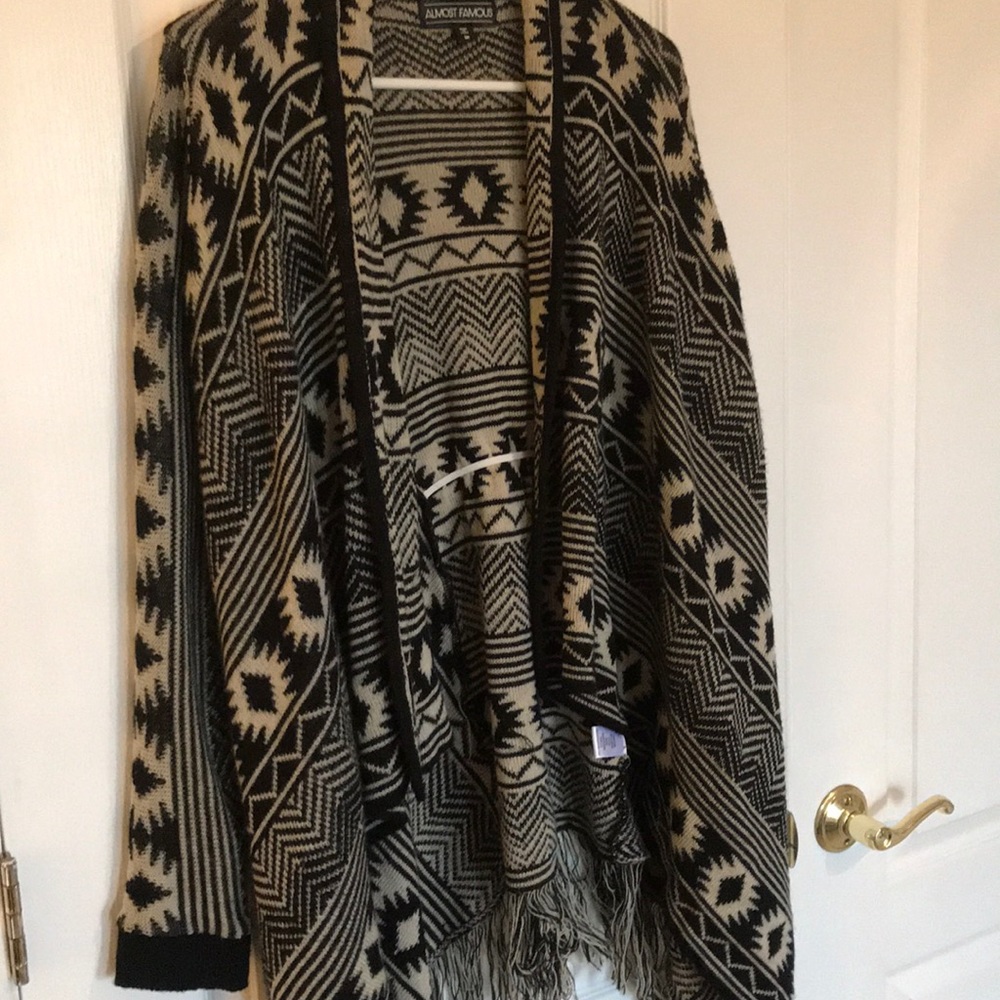 Almost Famous Cardigan - Picture 2 of 8